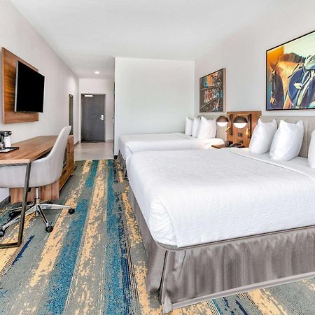 La Quinta Inn & Suites By Wyndham Terrell Bagian luar foto
