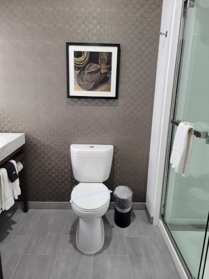 La Quinta Inn & Suites By Wyndham Terrell Bagian luar foto