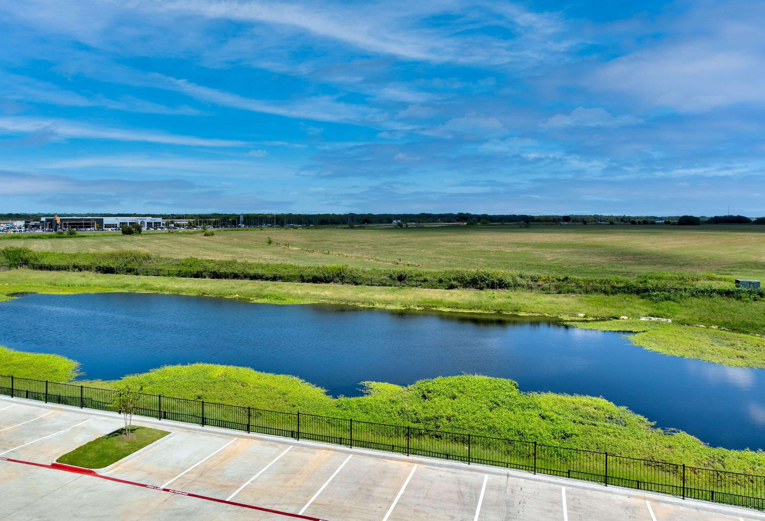 La Quinta Inn & Suites By Wyndham Terrell Bagian luar foto