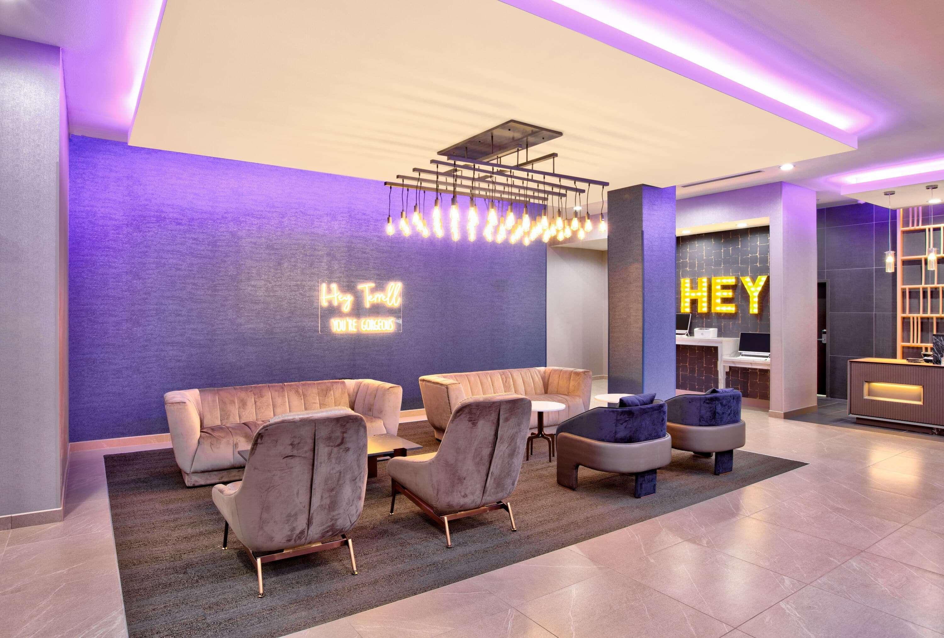La Quinta Inn & Suites By Wyndham Terrell Bagian luar foto