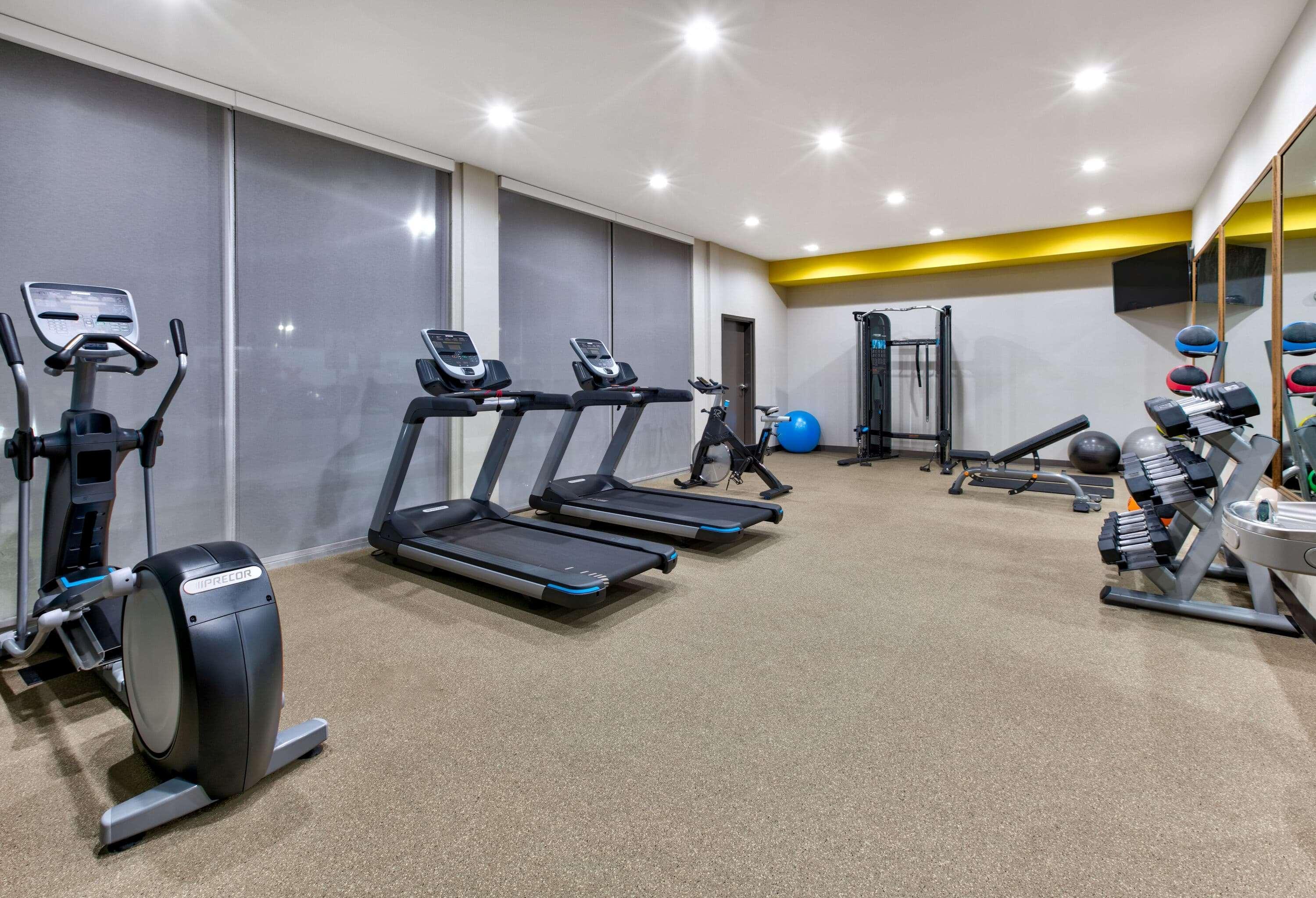 La Quinta Inn & Suites By Wyndham Terrell Bagian luar foto