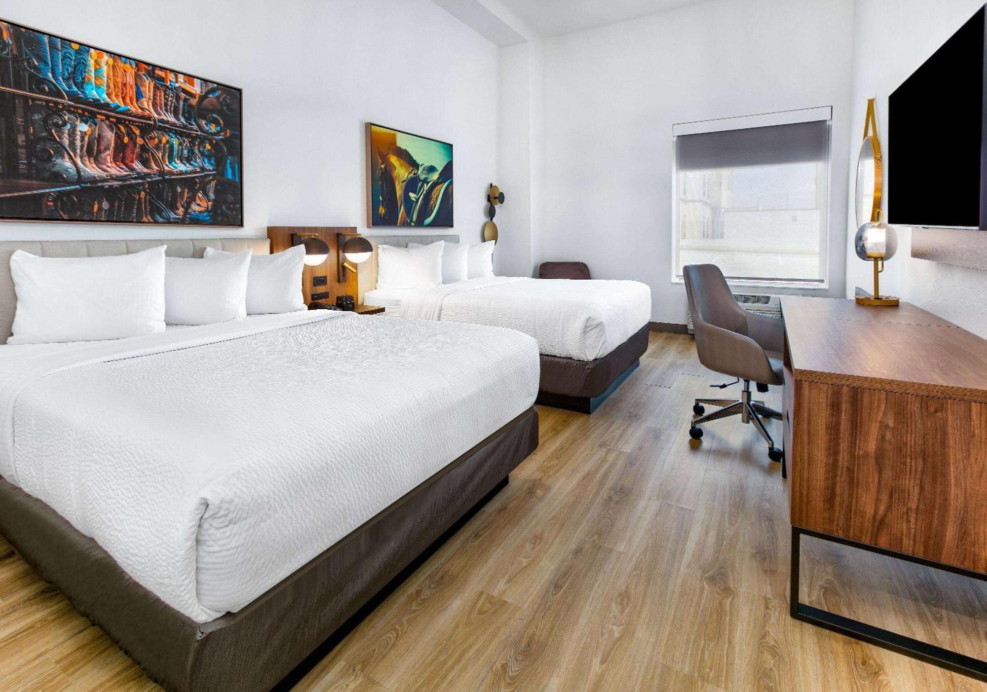La Quinta Inn & Suites By Wyndham Terrell Bagian luar foto