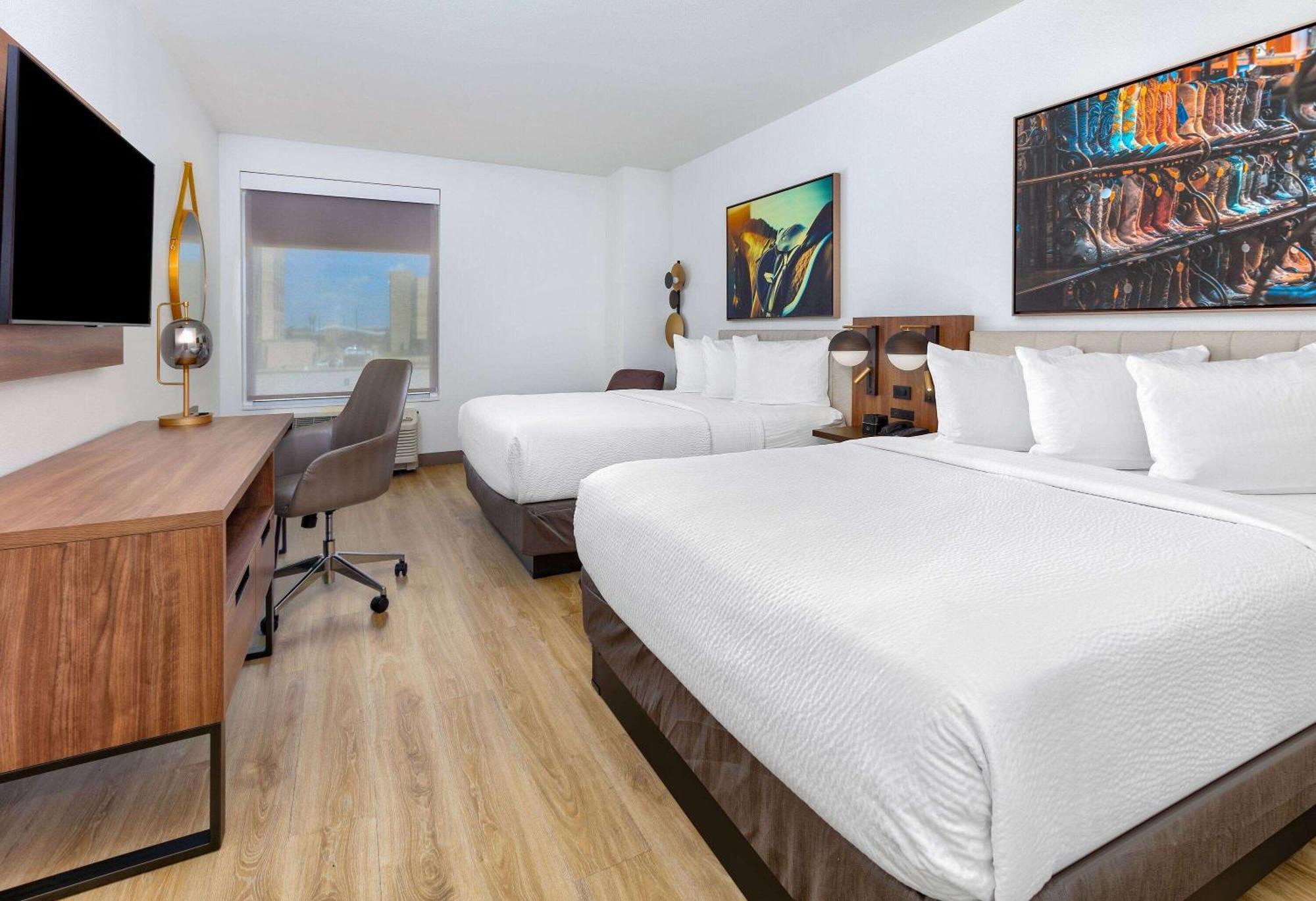 La Quinta Inn & Suites By Wyndham Terrell Bagian luar foto