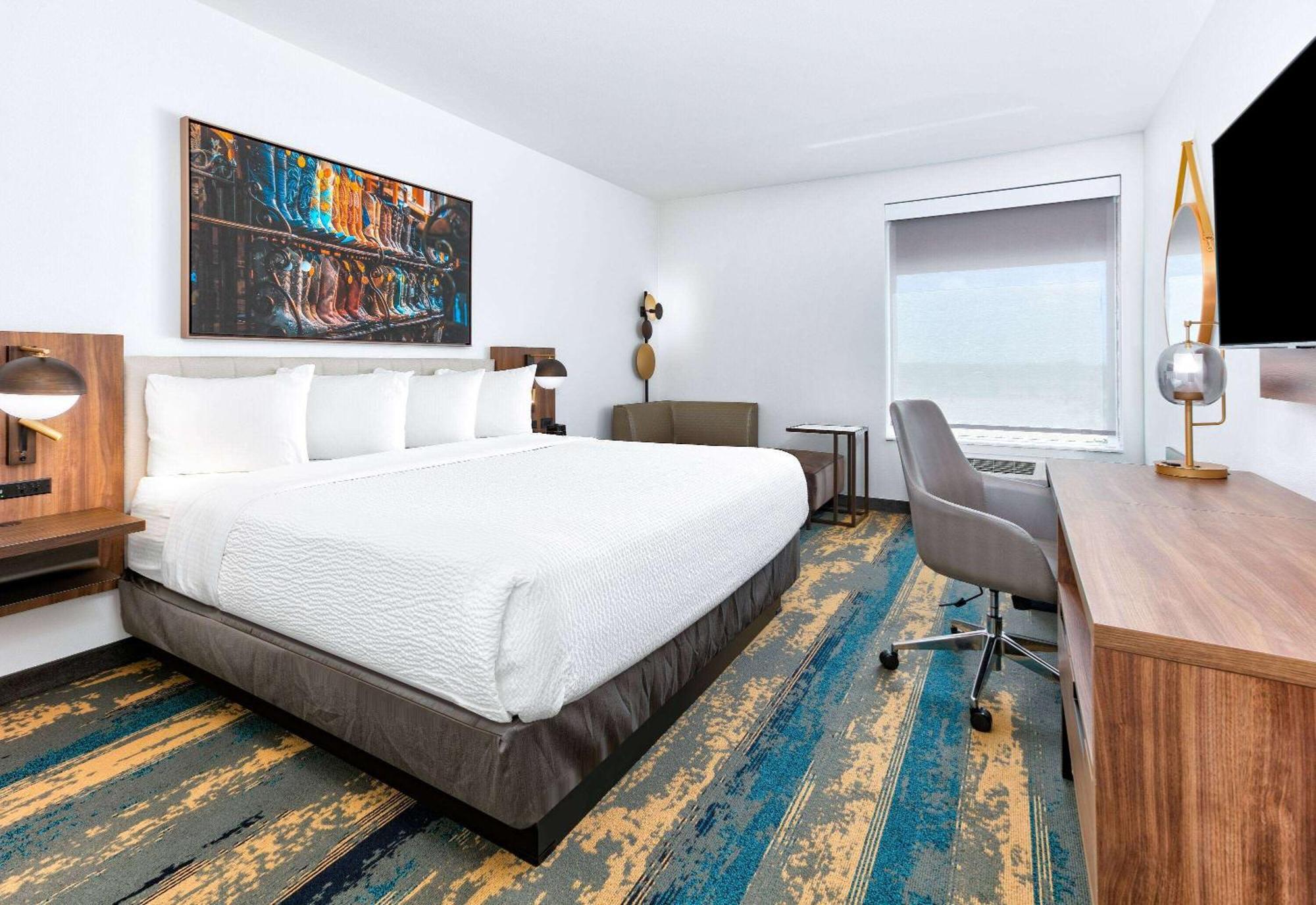 La Quinta Inn & Suites By Wyndham Terrell Bagian luar foto